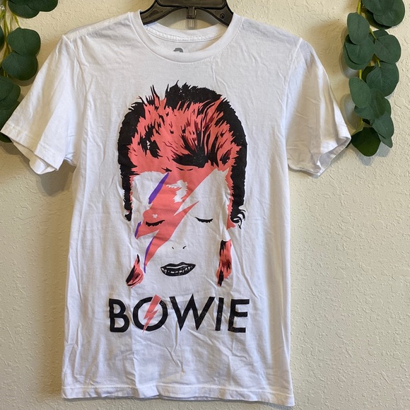 Tops - David Bowie T-Shirt ✨